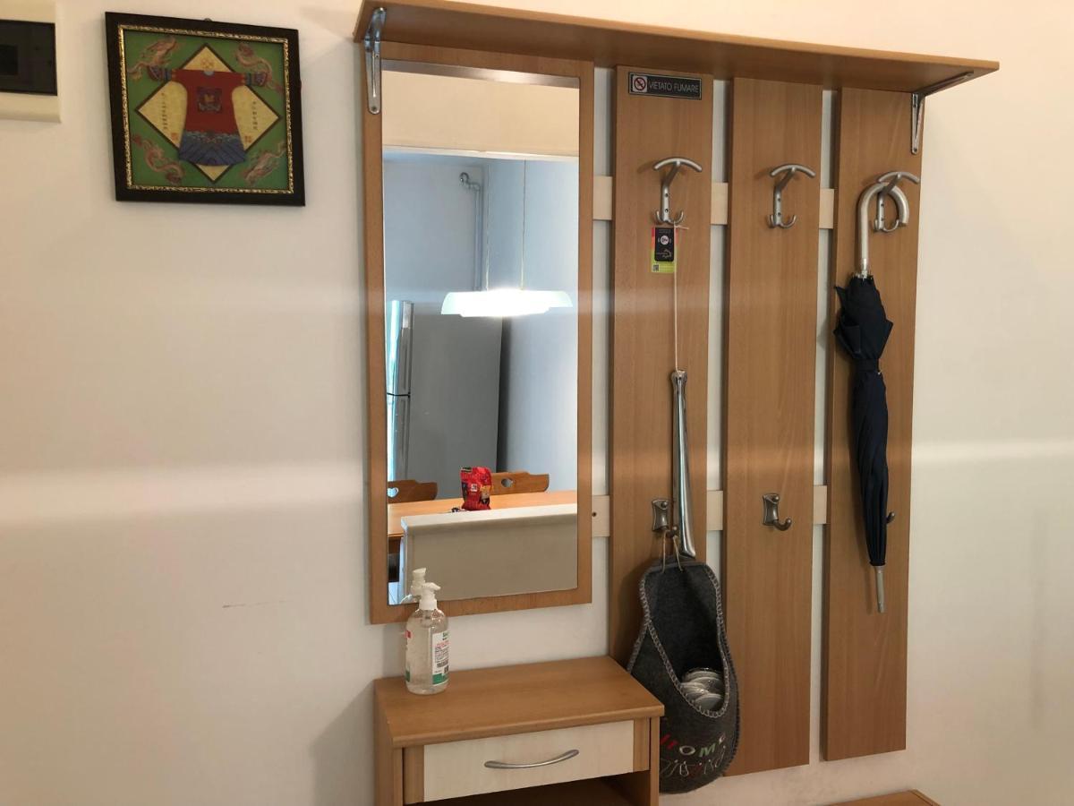 Guesthouse Gigli 2 - Free Tourist Card & Car Parking - No Trucks Болзано Екстериор снимка
